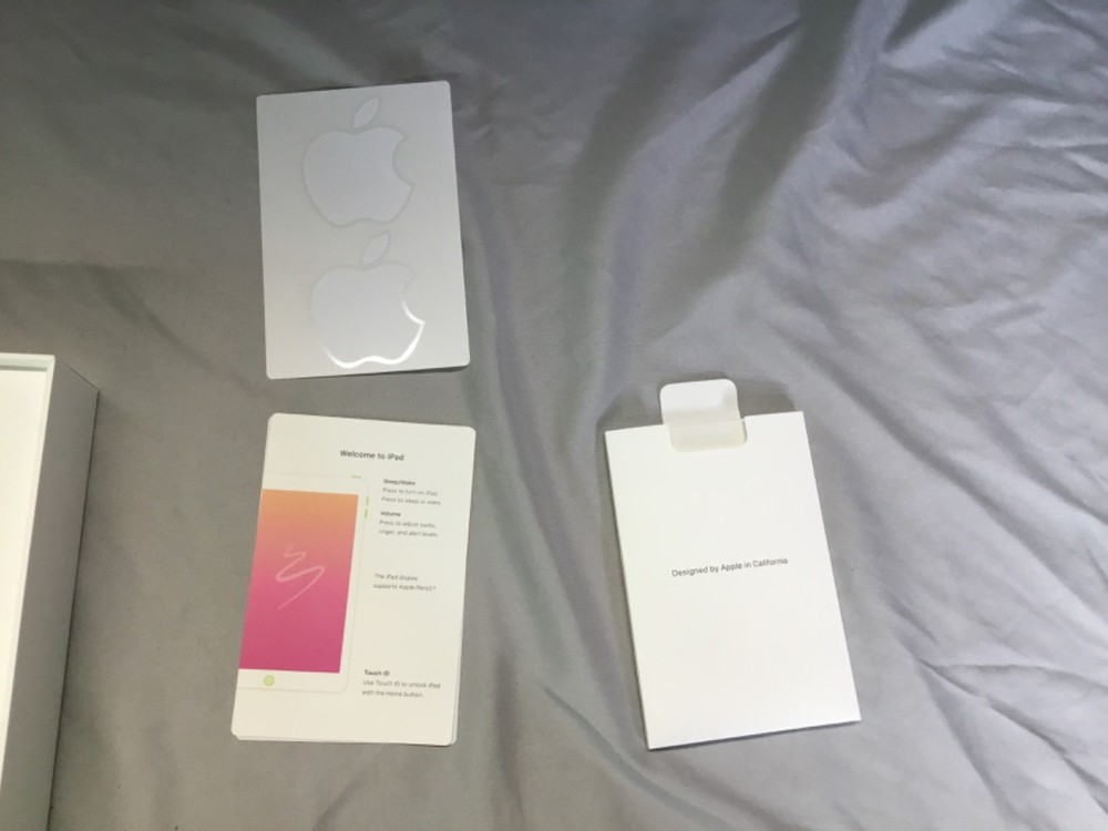 Apple iPad 6Th Generation 32GB Empty Box Only