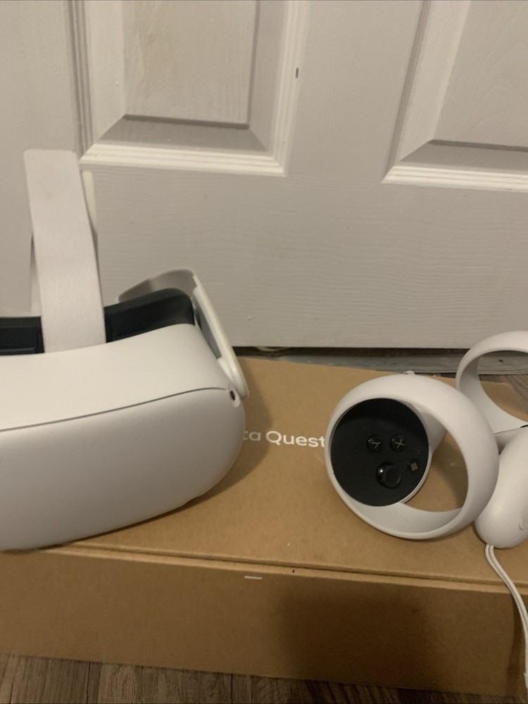 2022 Meta Quest Oculus 2