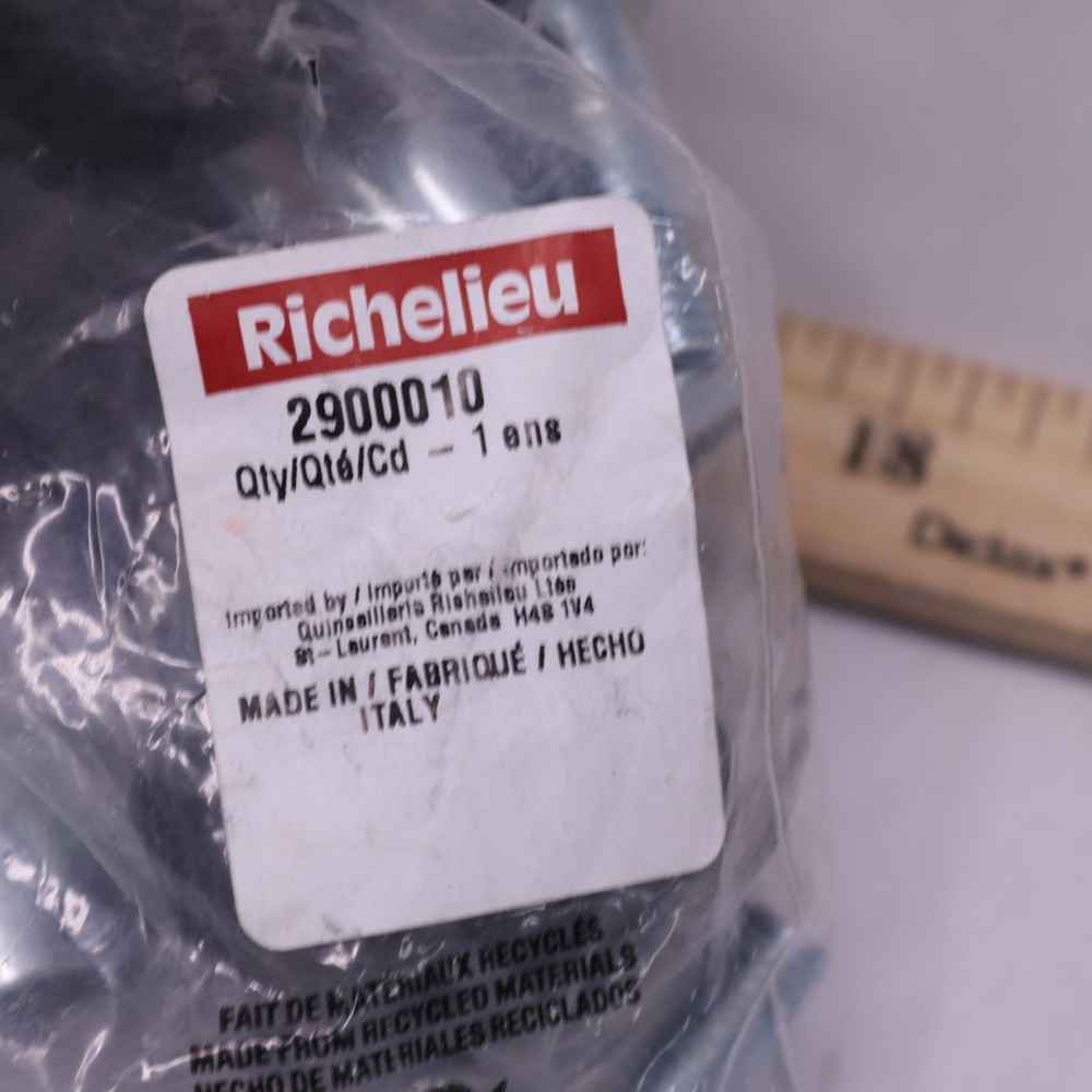 Richelieu Cabinet Leveler Kit 2900010 - Sealed