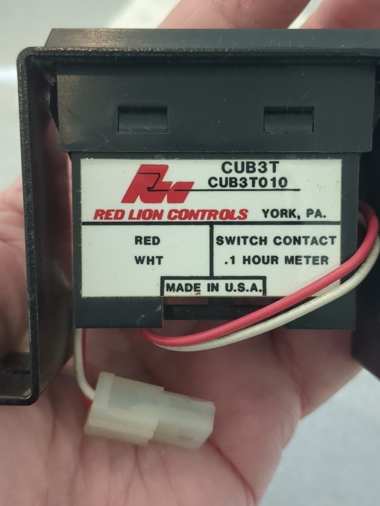 2x Red Lion Controls CUB3 Electronic Counter Panel Meter