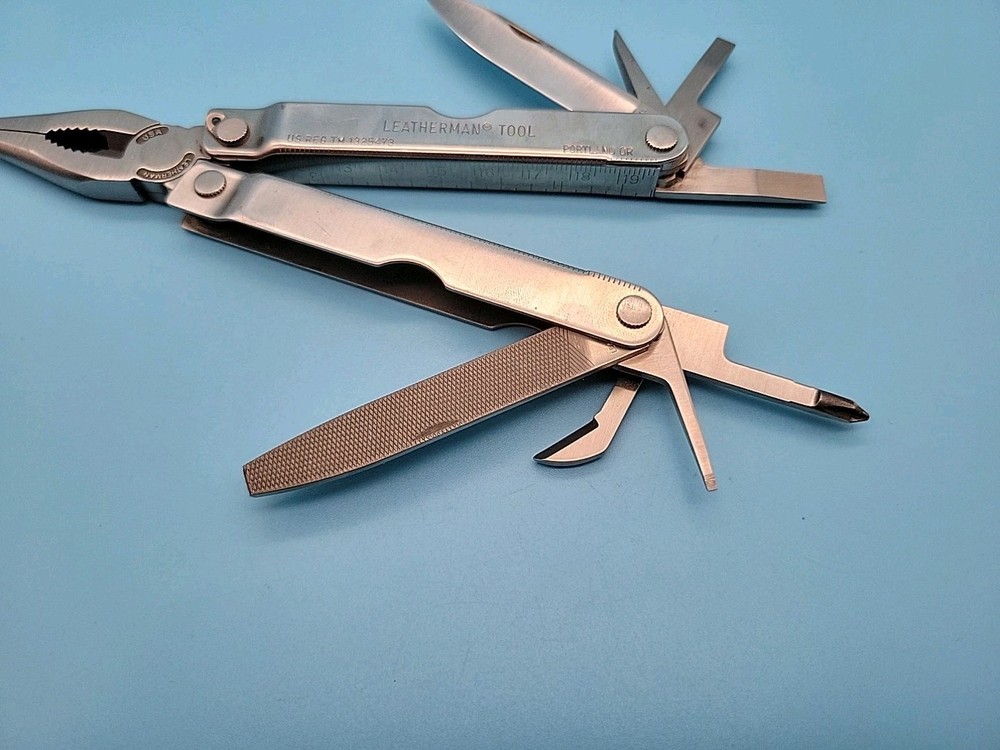 Leatherman PST Multi-Tool - Pliers, Knife, File, Screwdrivers - No Date Code
