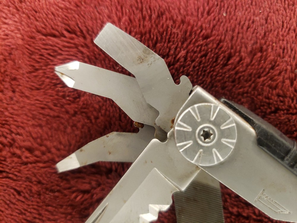 🔪🔪🔪 Gerber Diesel Multi-Tool knife pliers s