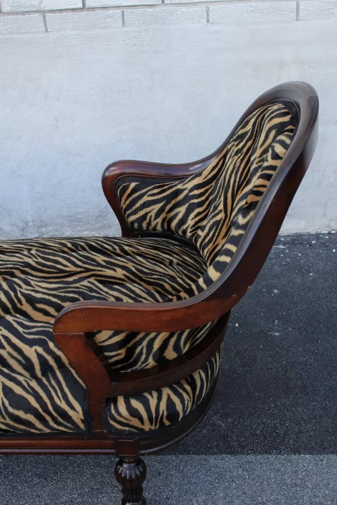 Charming Regency Style Maple Chaise Longue, New Upholstery
