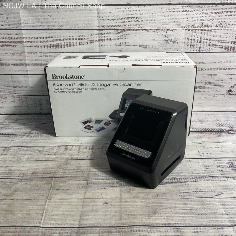 Brookstone iConvert Slide & Negative Scanner in Original Box *WORKS*