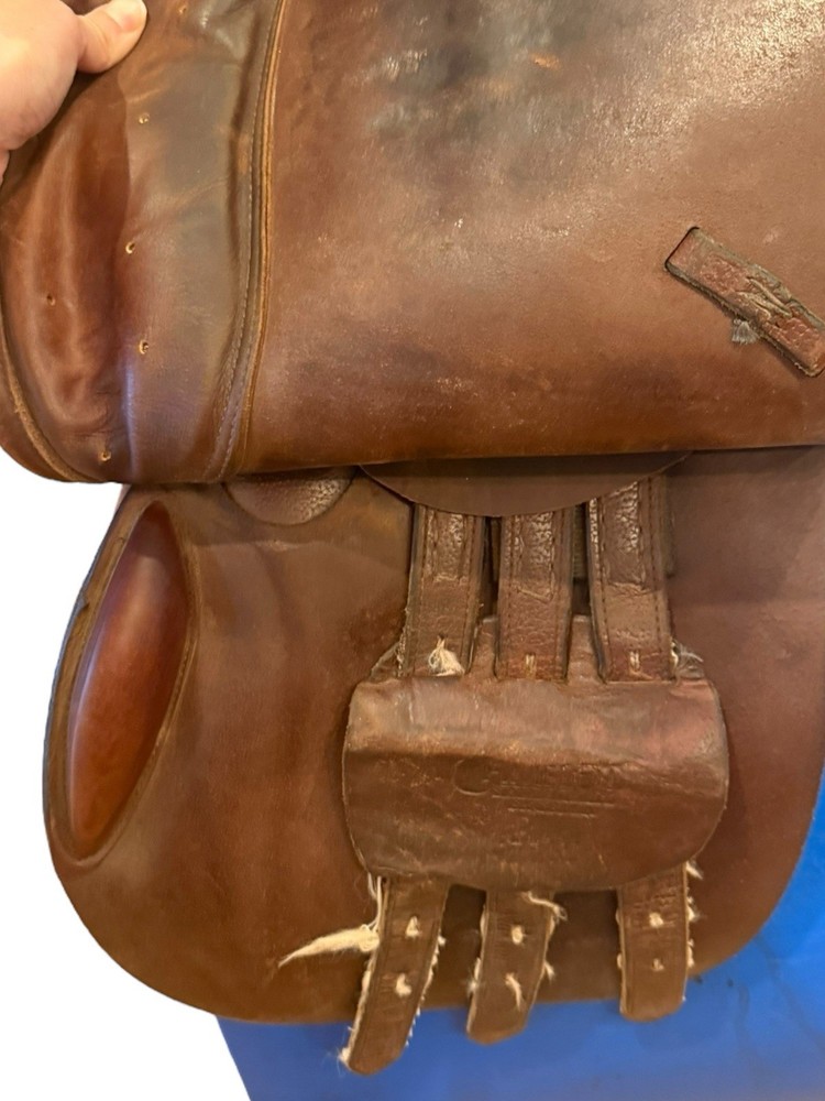 Camelot Leather 17” M English Saddle
