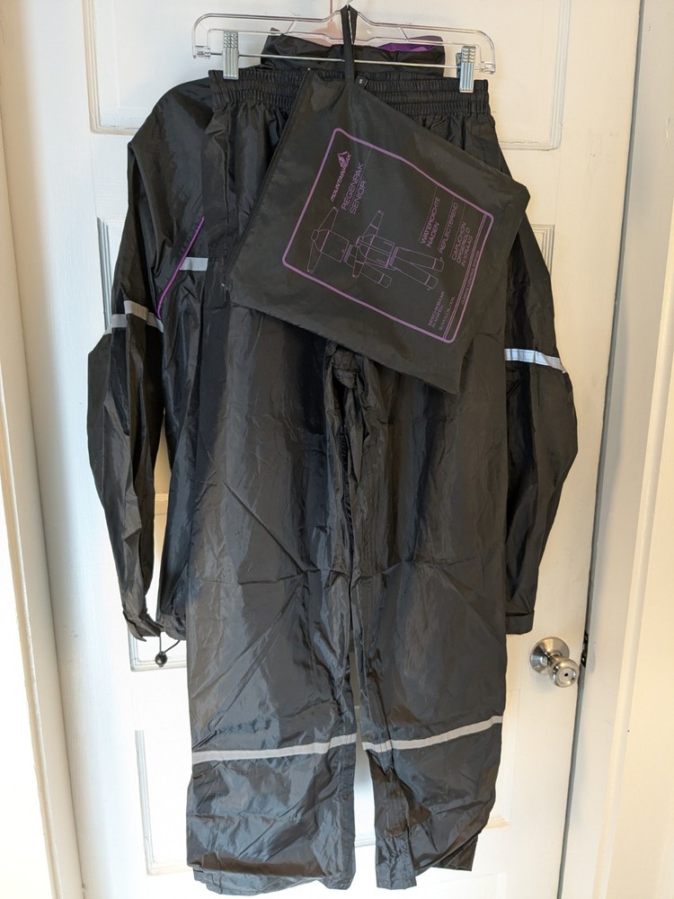 Mountain Peak Regenpak Rain Suit Size Small