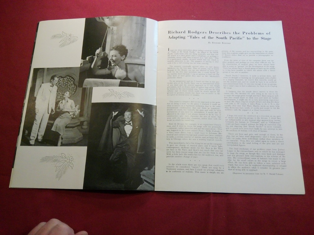 ORIGINAL 1949 Broadway " South Pacific " program - Mary Martin & Ray Middleton