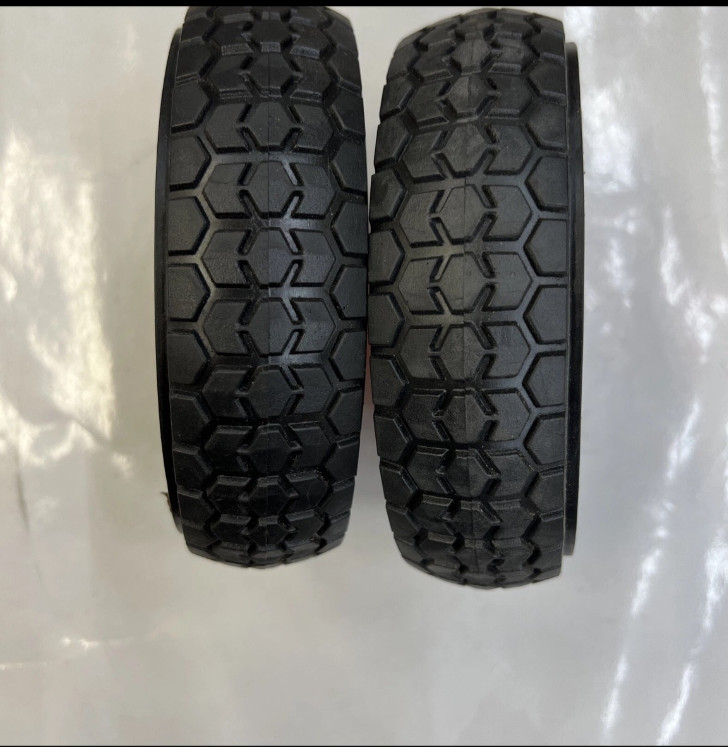 Q1 McLane Edger Front Wheels Set of 2 7075-7