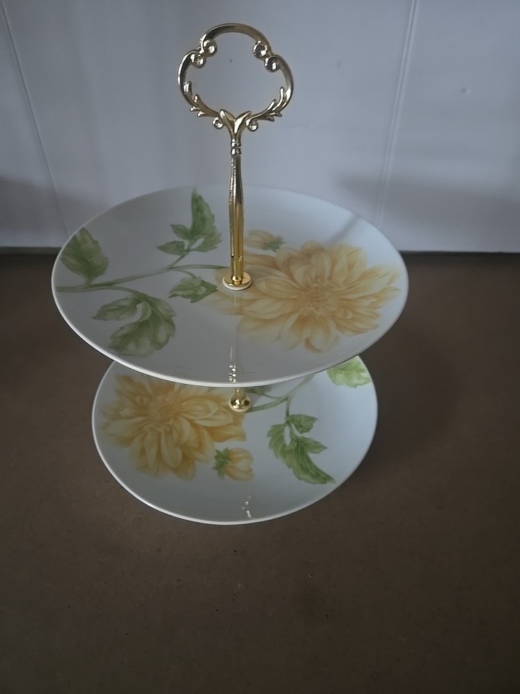 Oneida Olina Yellows 2‑Tier Ceramic Cake Stand – Disassembles for easy storage