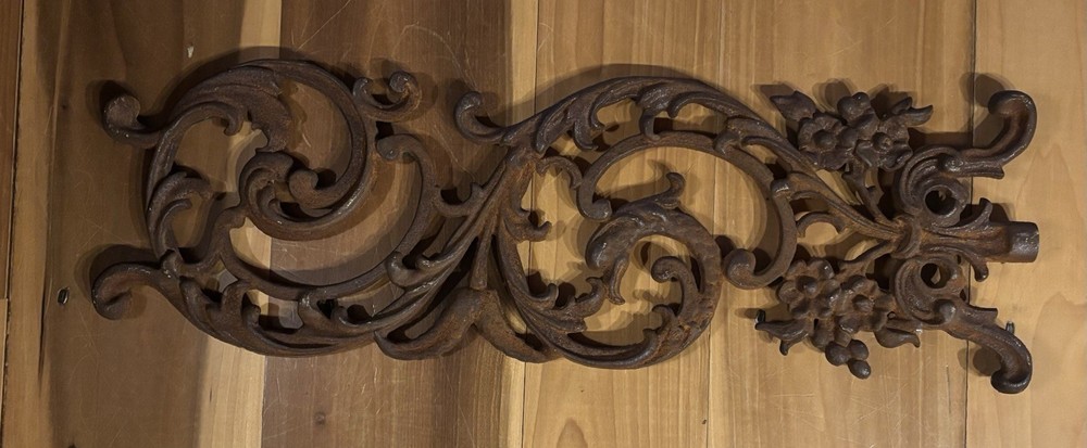 Vintage Cast Iron Rustic 25” Wall Hanging  Decor