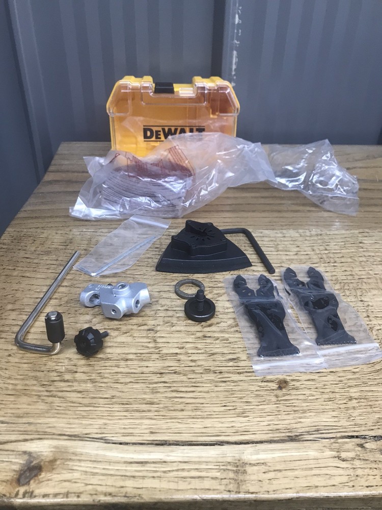 DEWALT MULTI TOOL BLADE KIT IN HARD CASE