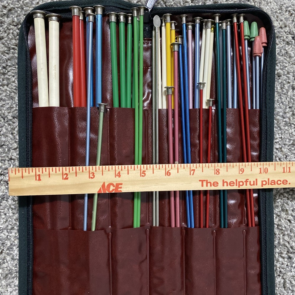 Vintage Zippered Carry Case With 42 Knitting Needles