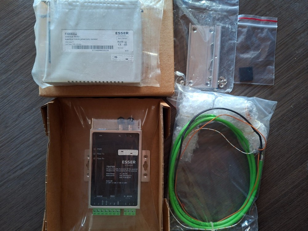 Esser 784769 Singlemode FO converter ST + Esser FX808332 Module