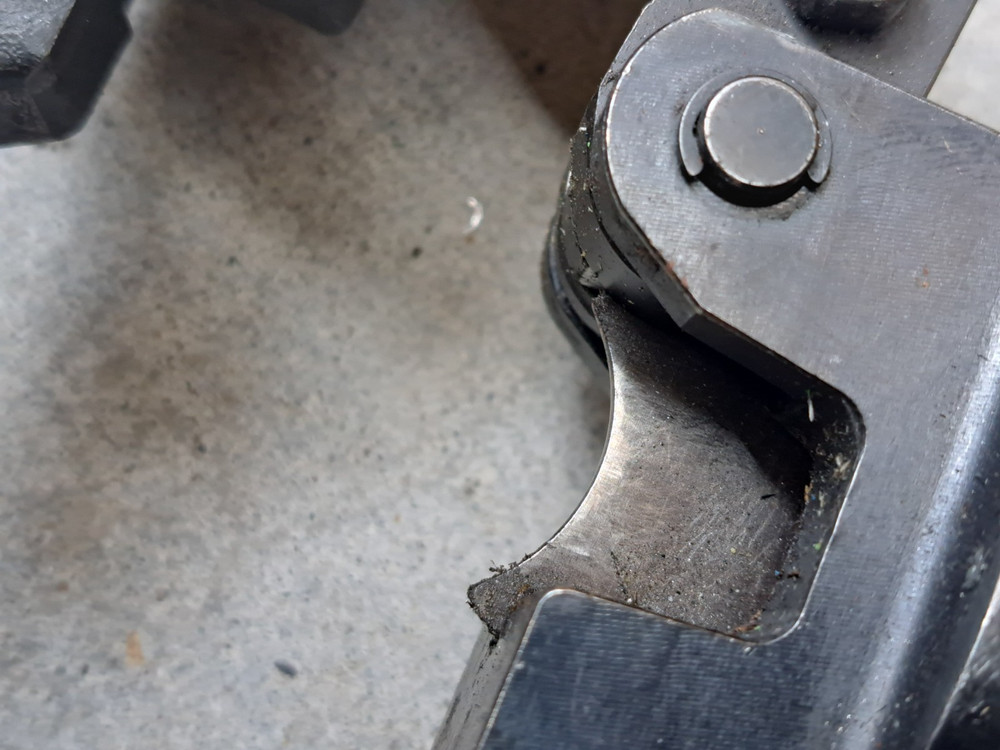 HUSKIE TOOLS S-20 Hydraulic Cutter with 20mm Jaws