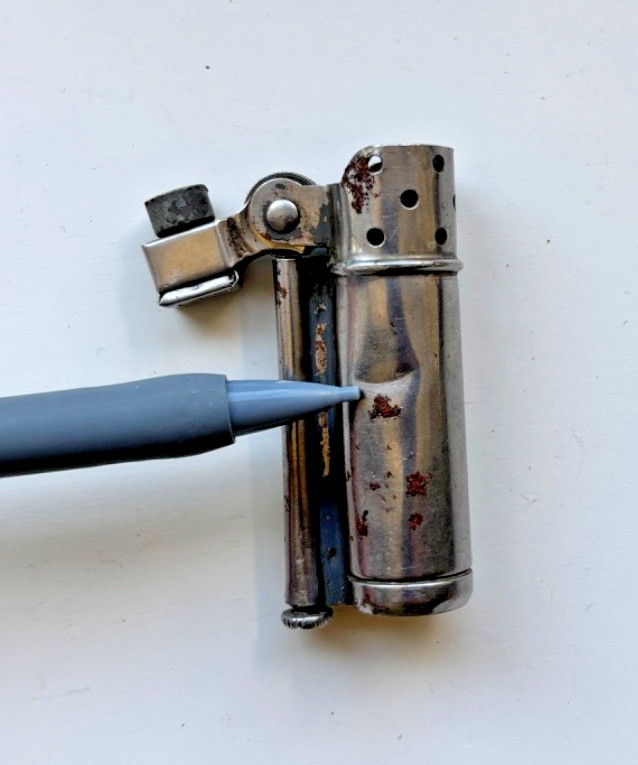 Vintage trench lighter