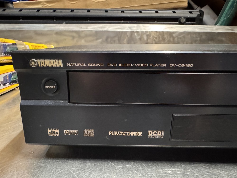 Yamaha DV-C6480 DVD Player