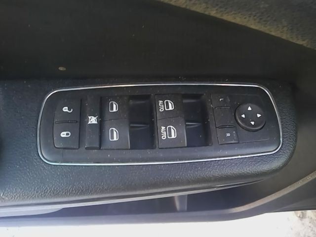 300 2016 Fuse Box Cabin 6555