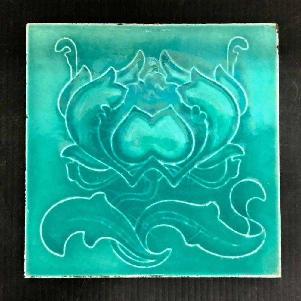 Art Nouveau Design Vintage Tile