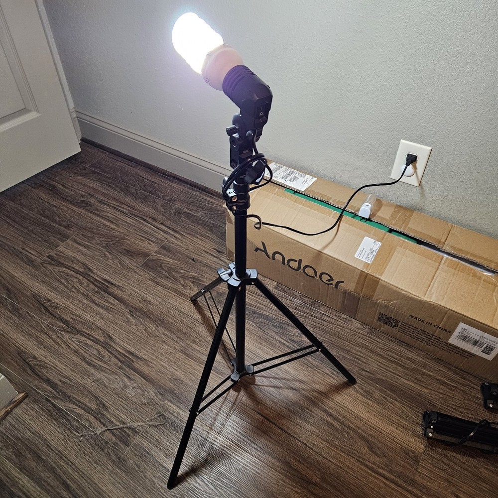 Andoer Adjustable Light Stand Kit with 3 Backdrops 3 Umbrellas & Case