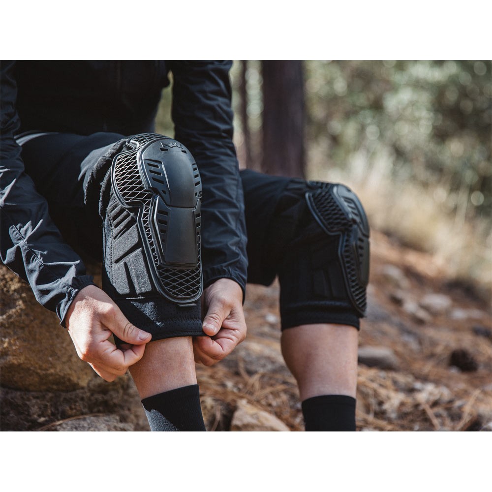 Kali Protectives Strike HD Knee Guard Medium Black