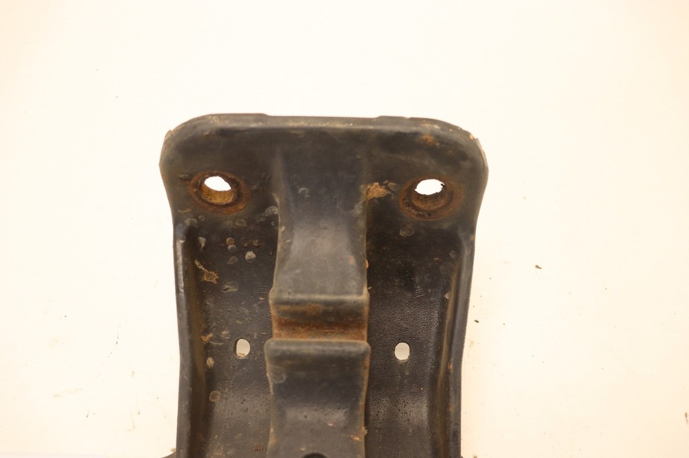 2008-2017 FREIGHTLINER CASCADIA 125 FRONT CAB FRAME MOUNT SUPPORT BRACKET OEM