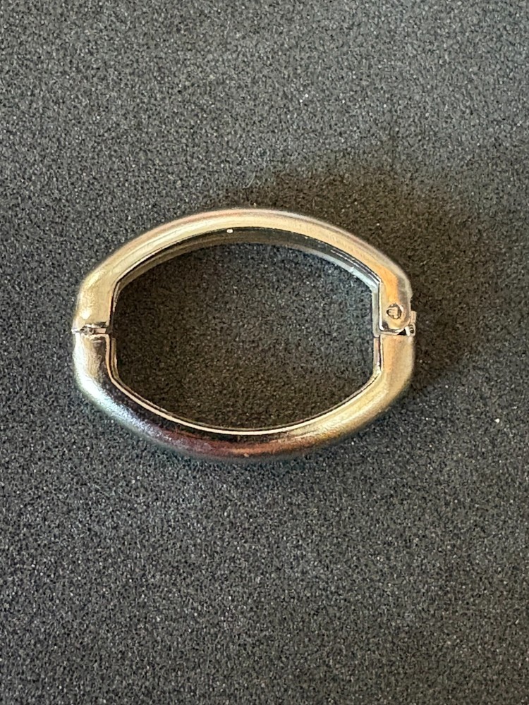 Necklace shortener silver-tone clasp