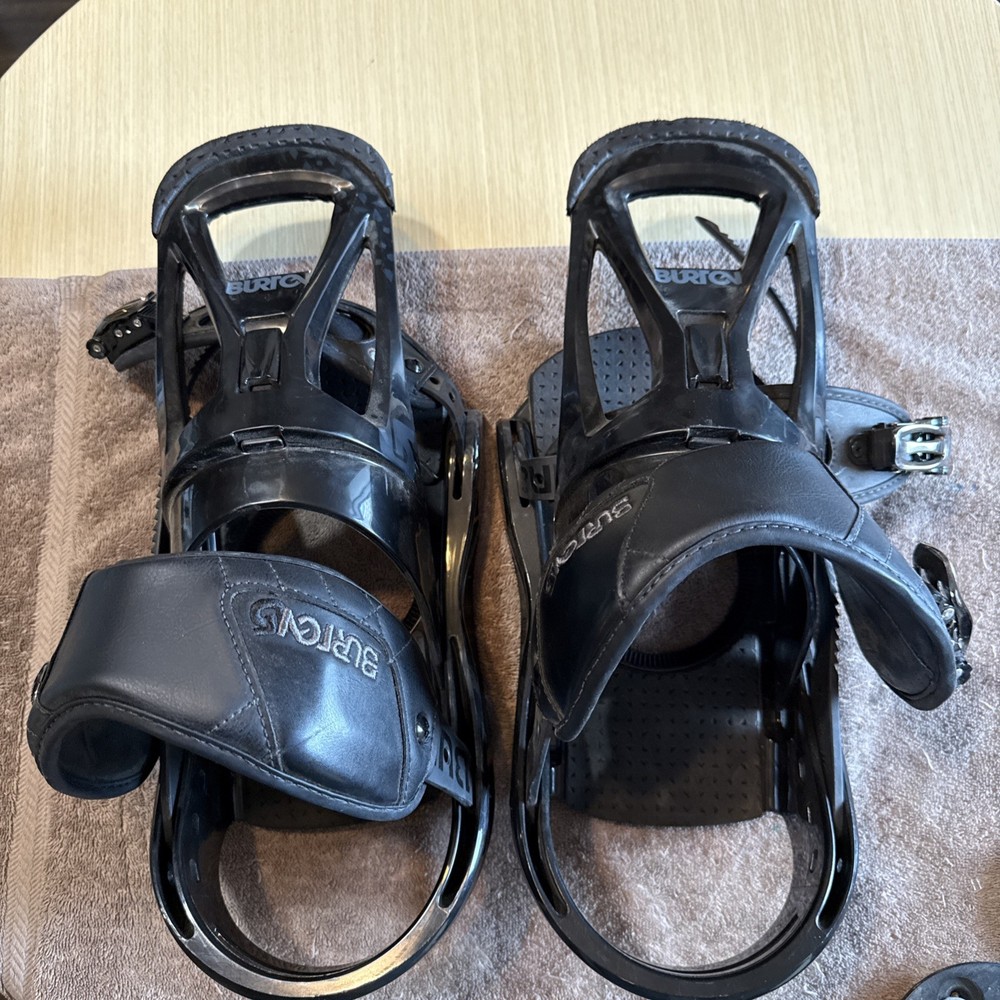 Burton Freestyle Bindings Size Large With Discs - Black