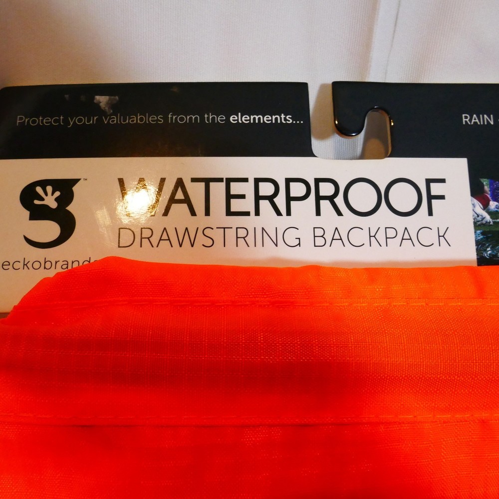 GECKOBRANDS Lightweight Waterproof Nylon Drawstring Backpack Black