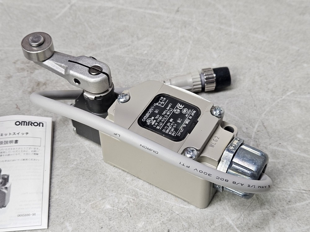 OMRON ROLLER LEVER LIMIT SWITCH WLG2-55LD-M1GJ