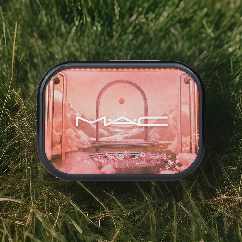 MAC Connect In Colour Eyeshadow Palette Embedded In Burgandy NEW