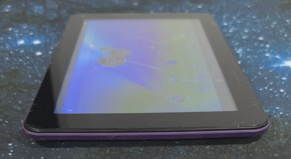 Trinity Tablet T900 HD - Wifi - 16GB - tested working - **READ