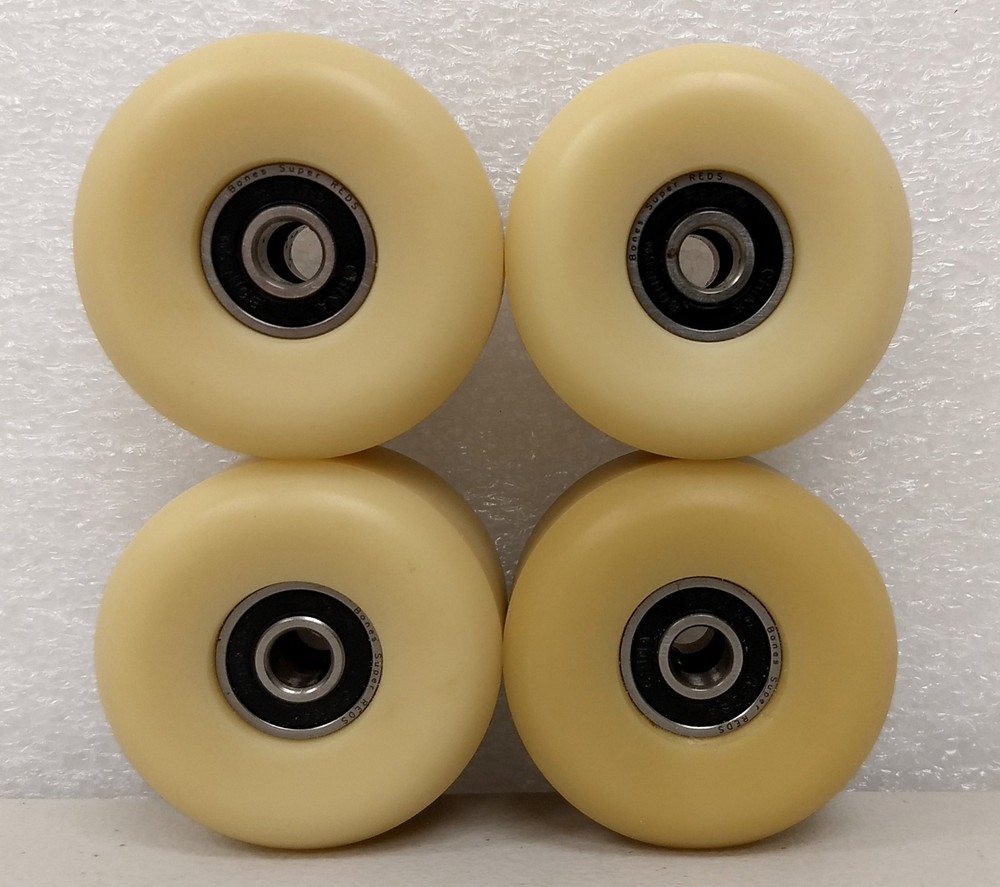 SPITFIRE Bradley 53mm 99a WHEELS Gremlins Spike NEVER RIDDEN & BONES SUPER REDS