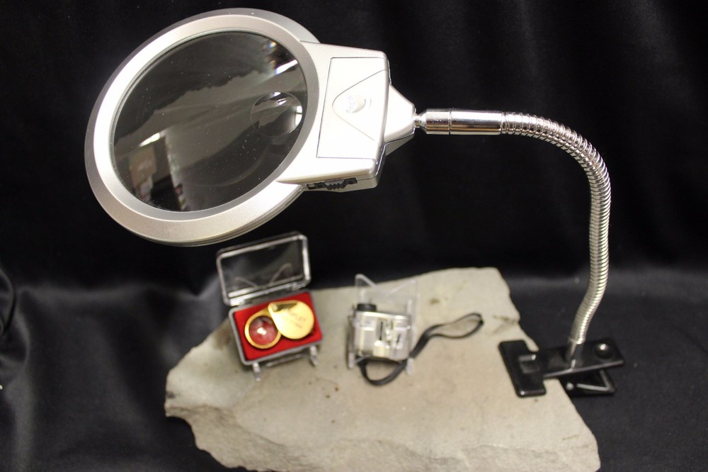 3 Stamp Postcard Magnifier Inspection Kit Microscope LED Lamp Magnifying Lens