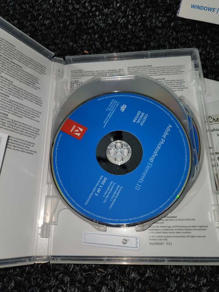 Adobe Photoshop Elements 10 & Premiere Elements 10 PC / MAC READ!!