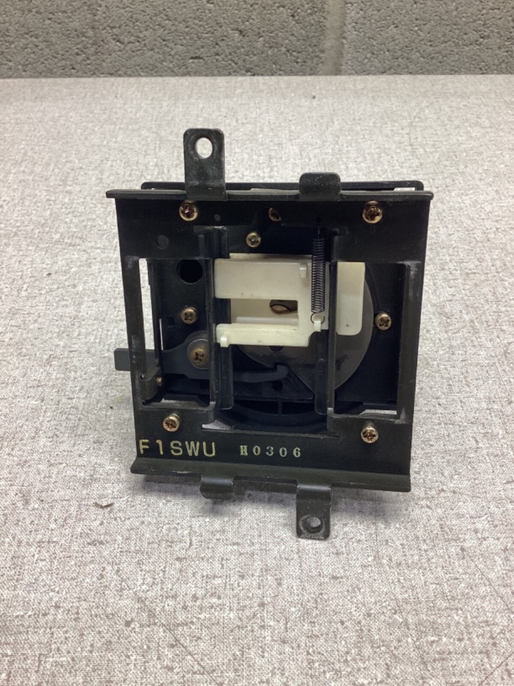 Mitsubishi FISWU External Handle Reset Off - #105PT82FML