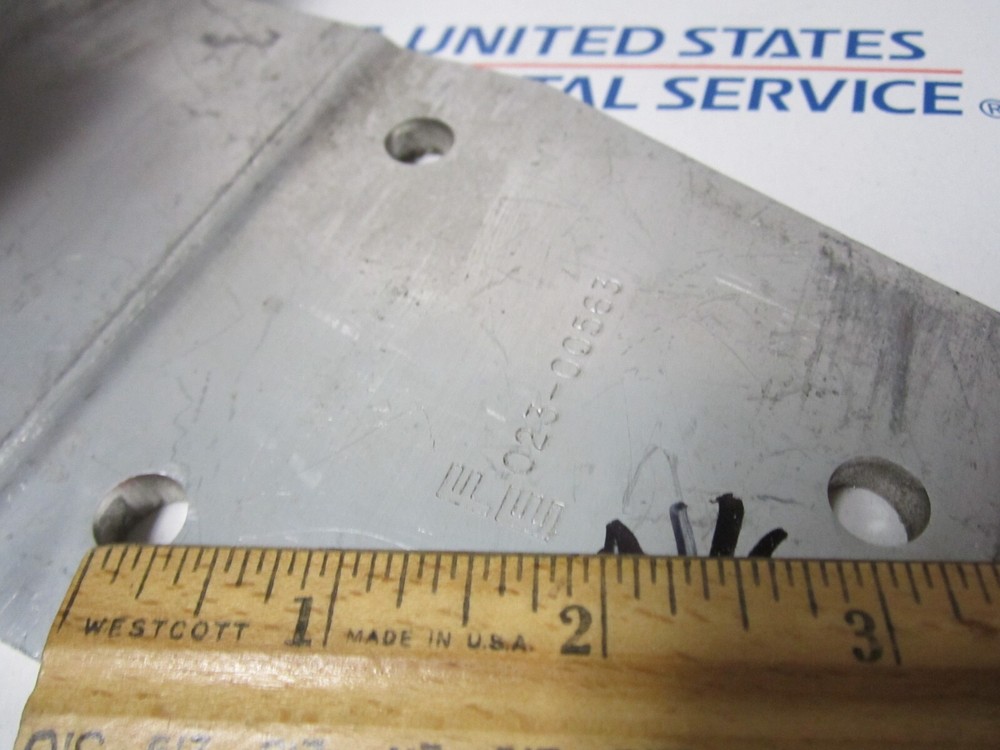 Fleet Engineers 023-00563 Hinge 3-Hole NEW , S4