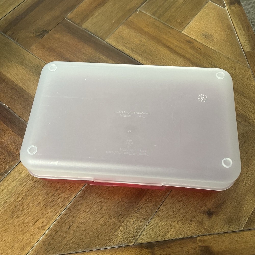 Eldon spacemaker hard plastic school box red 5.5” x 8.5”x2.5”