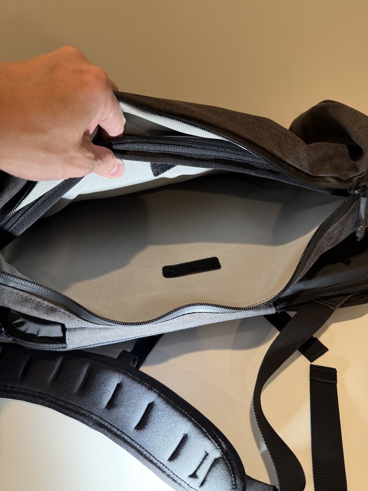 NWOT Authentic Boosted Board Backpack Daypack - Skateboard Carry Bag