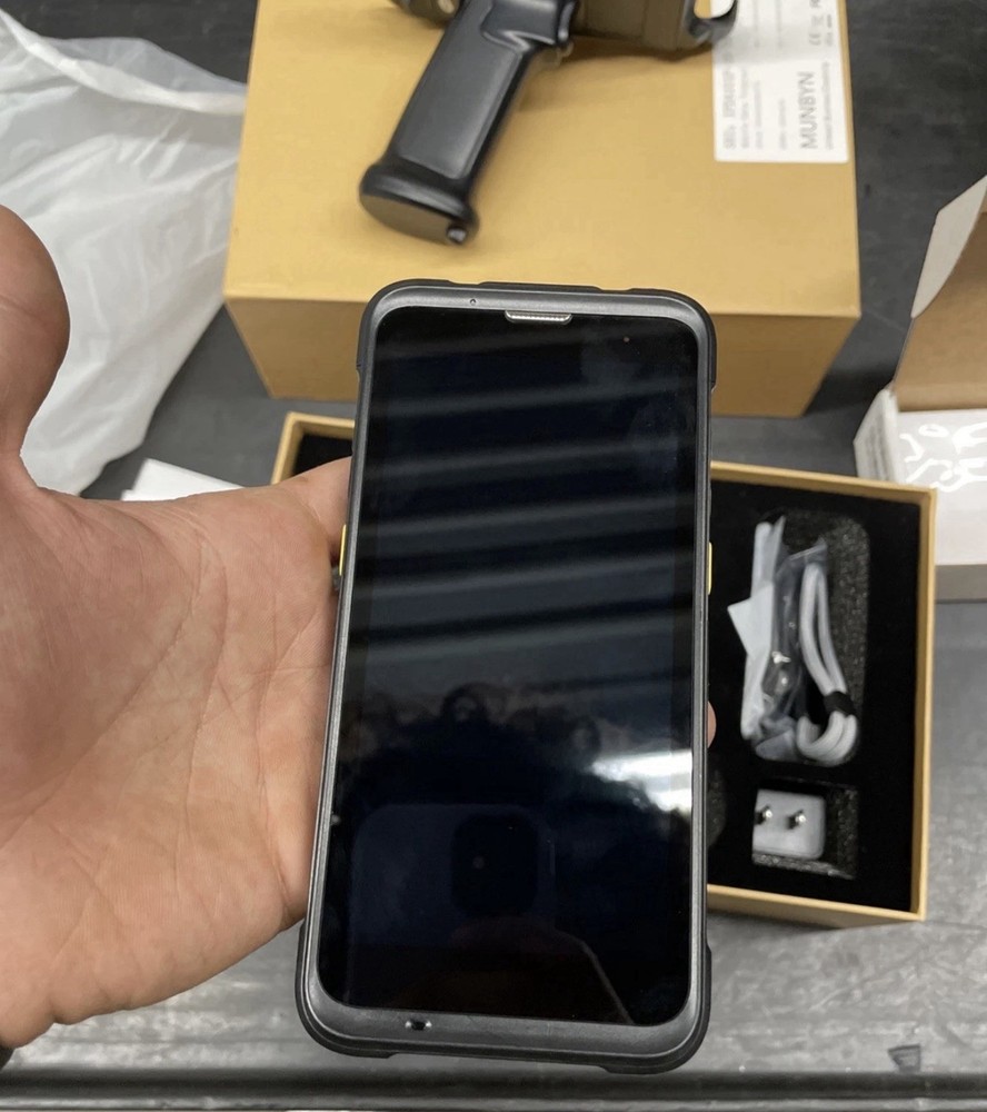 MUNBYN IPDA101-2D-BK-US 5'5" Android 13 Barcode Scanner Black NEW