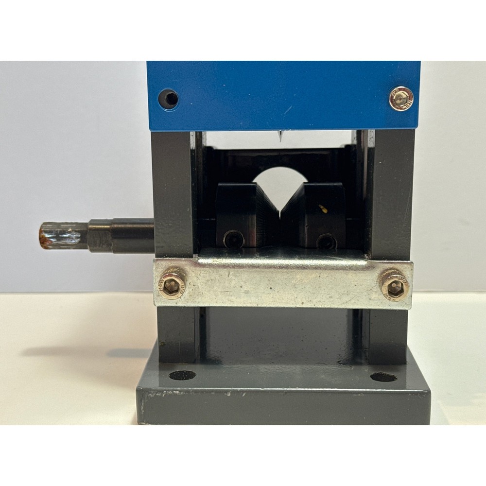 Senduo Manual Wire Stripper Machine