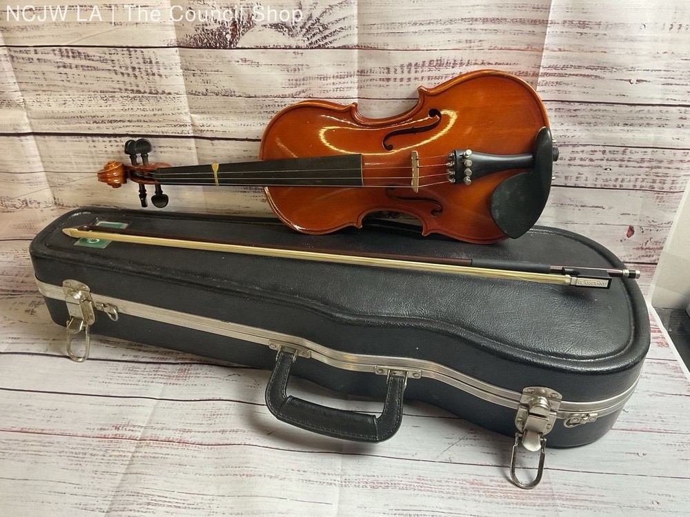 Vintage Hermann Beyer Violin Model E201125 [MISSING STRING]
