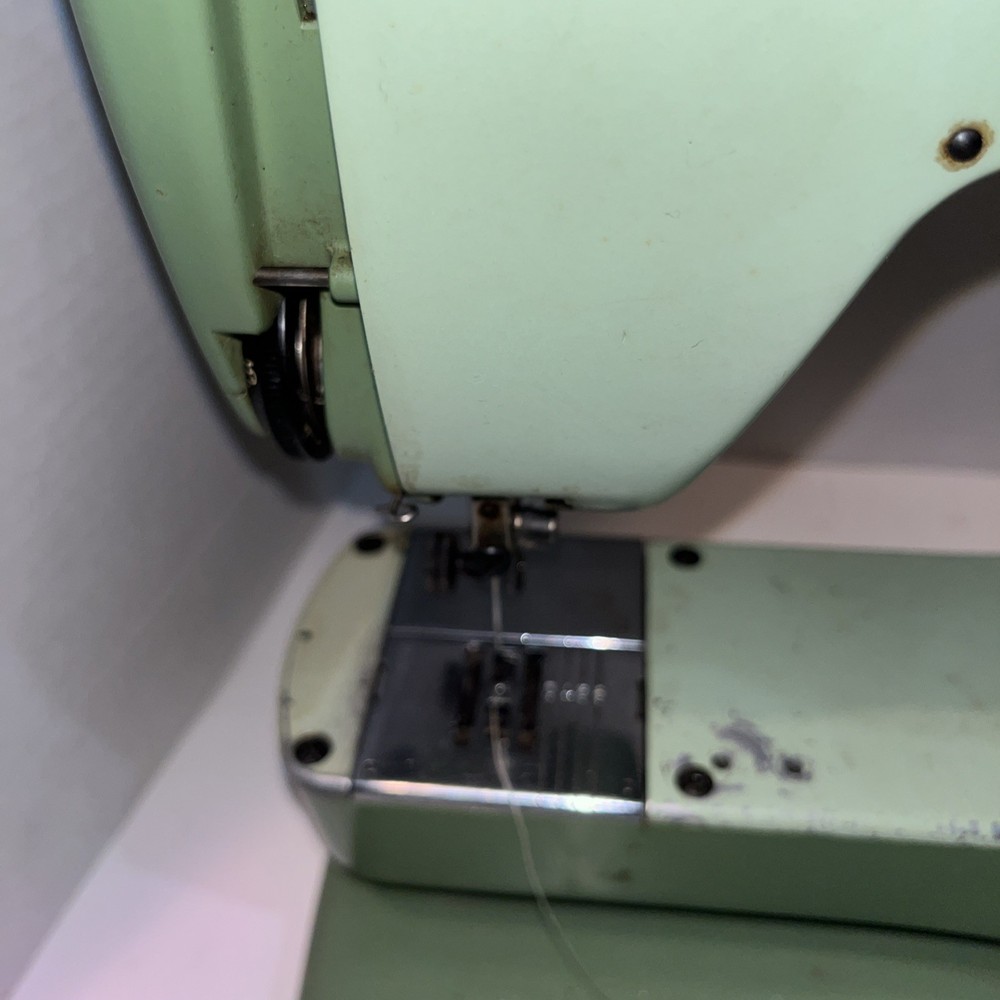 Elna 722010 Transforma Green Vintage Portable Sewing Machine