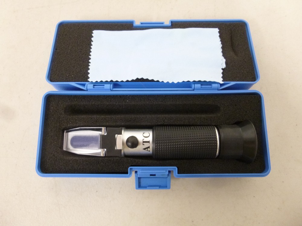 ATC Portable Refractometer With Case