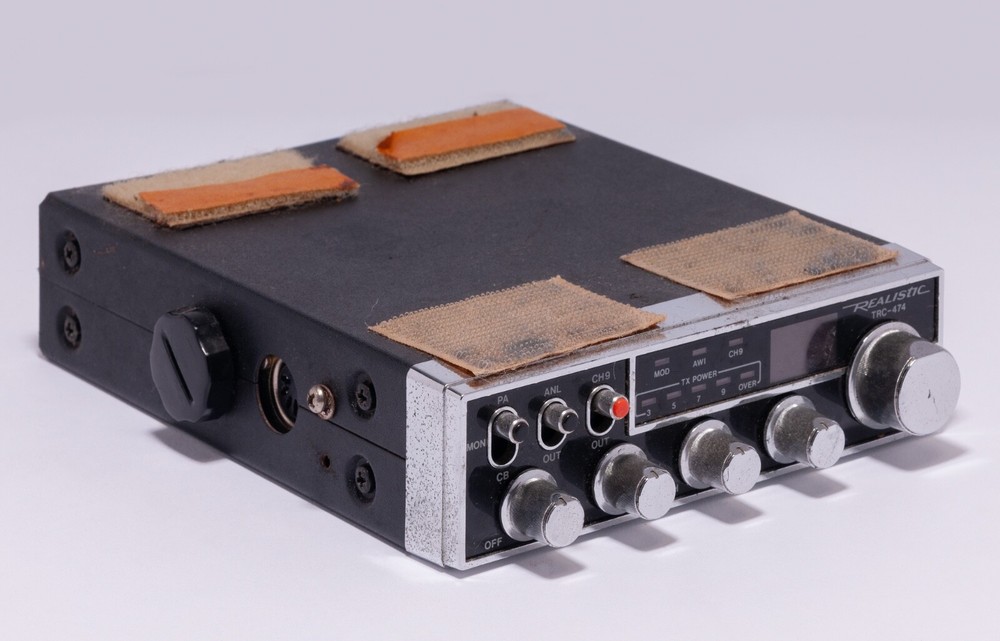 Vintage Realistic TRC-474 Untested 40 Channel Citizens Band Transceiver 21-1539