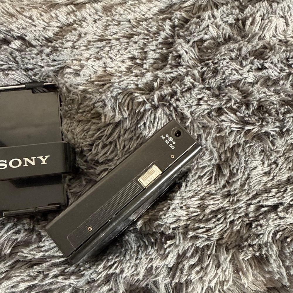 SONY WALKMAN WM-2 Music Player Cassette player