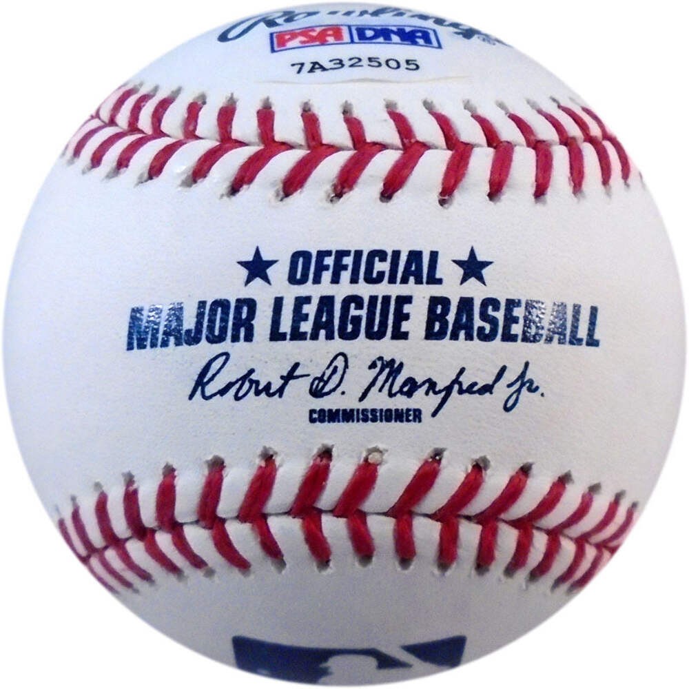 Travis Shaw Autographed Baseball (PSA/DNA)
