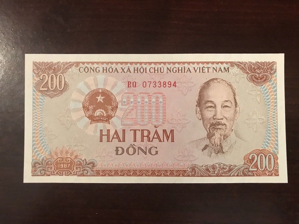 1987 Vietnam 200 Dong Banknote; Crisp, Uncirculated
