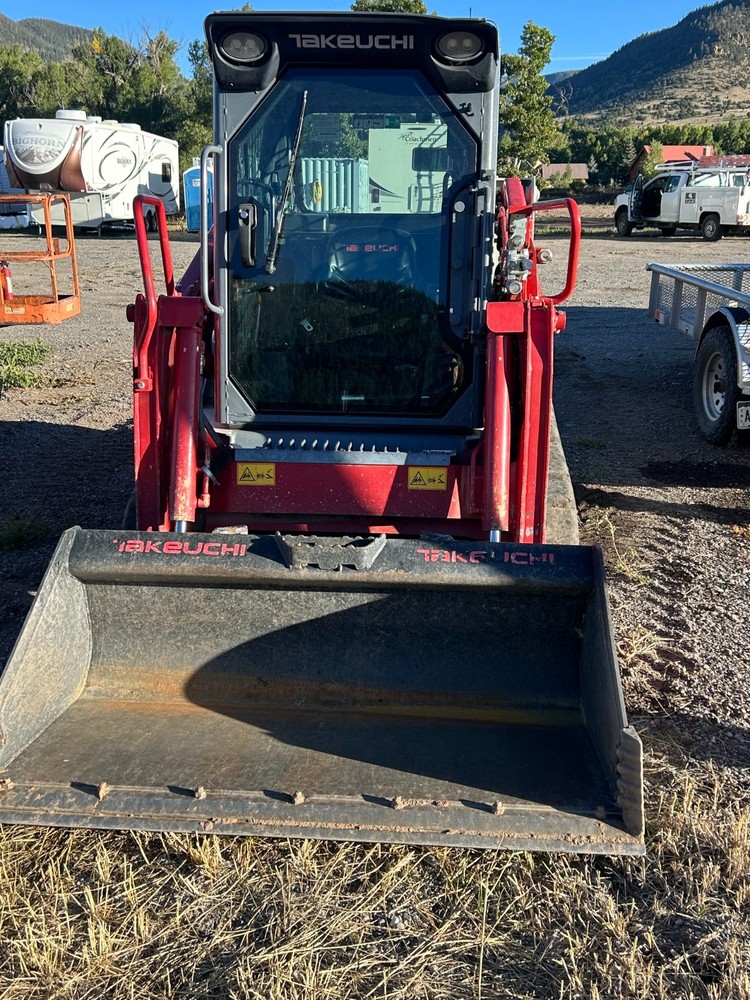 2024 Takeuchi skidsteer TLR6 with bits