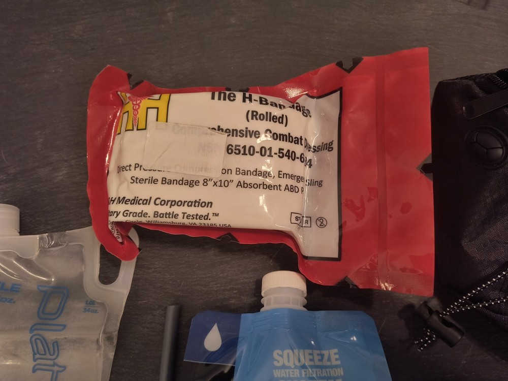 Basic Survival/Hiking Kit