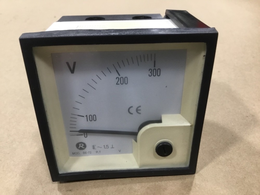 BE-72 Volt Meter Panel Mount Panel Meter 0-300V #04T10